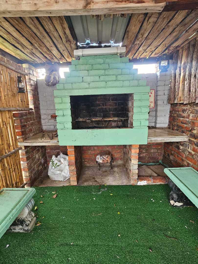 4 Bedroom Property for Sale in Greenshields Park Eastern Cape